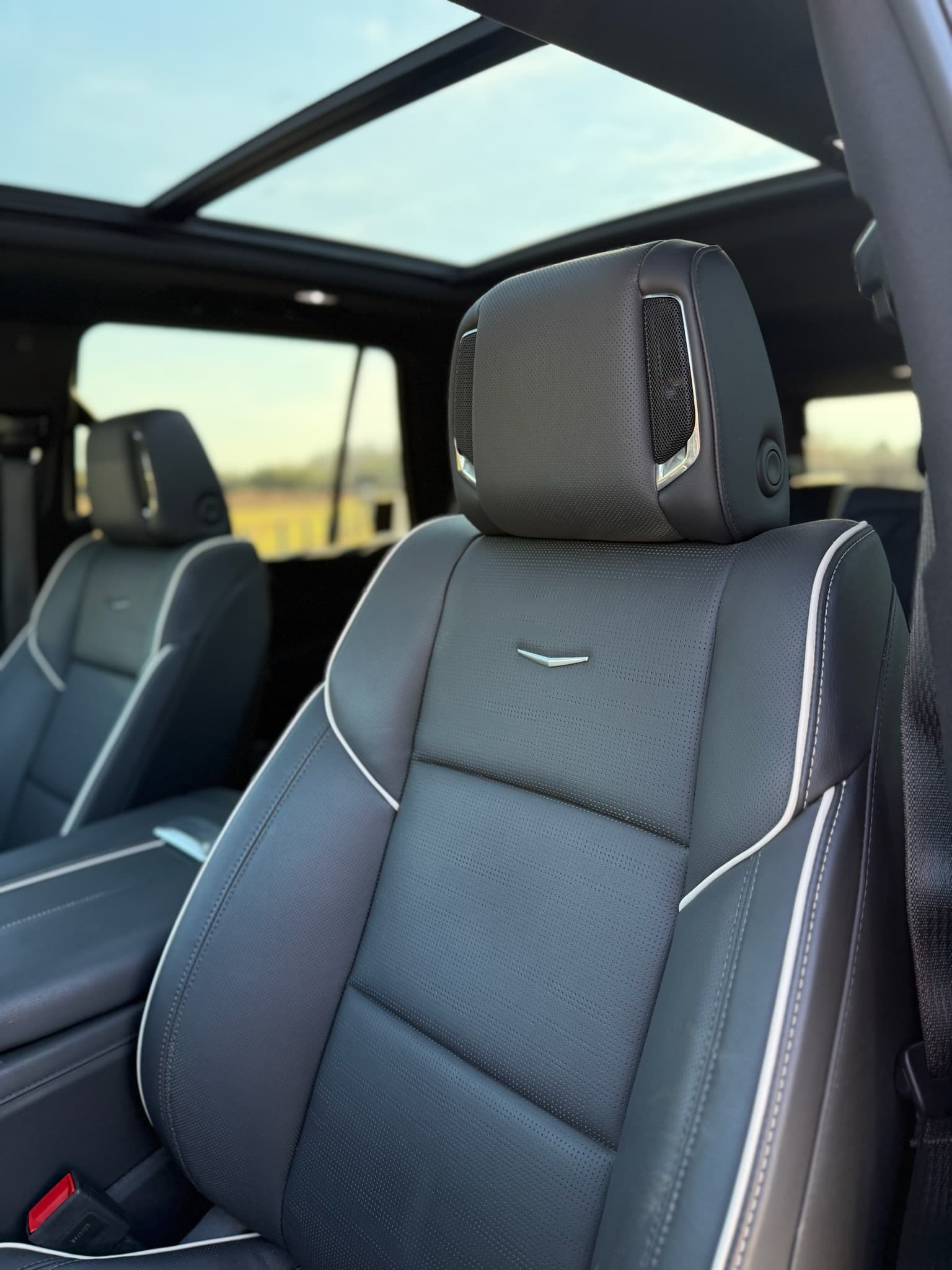 Cadillac Escalade view 5